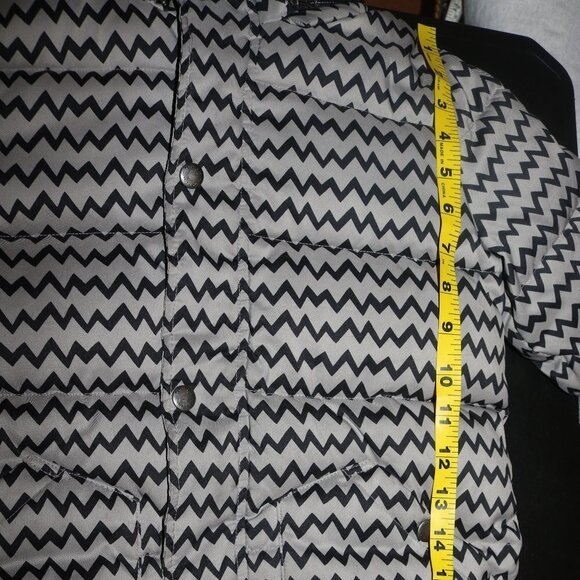 ToTo Heros kids puffer jacket 130 or size medium - Picture 9 of 16